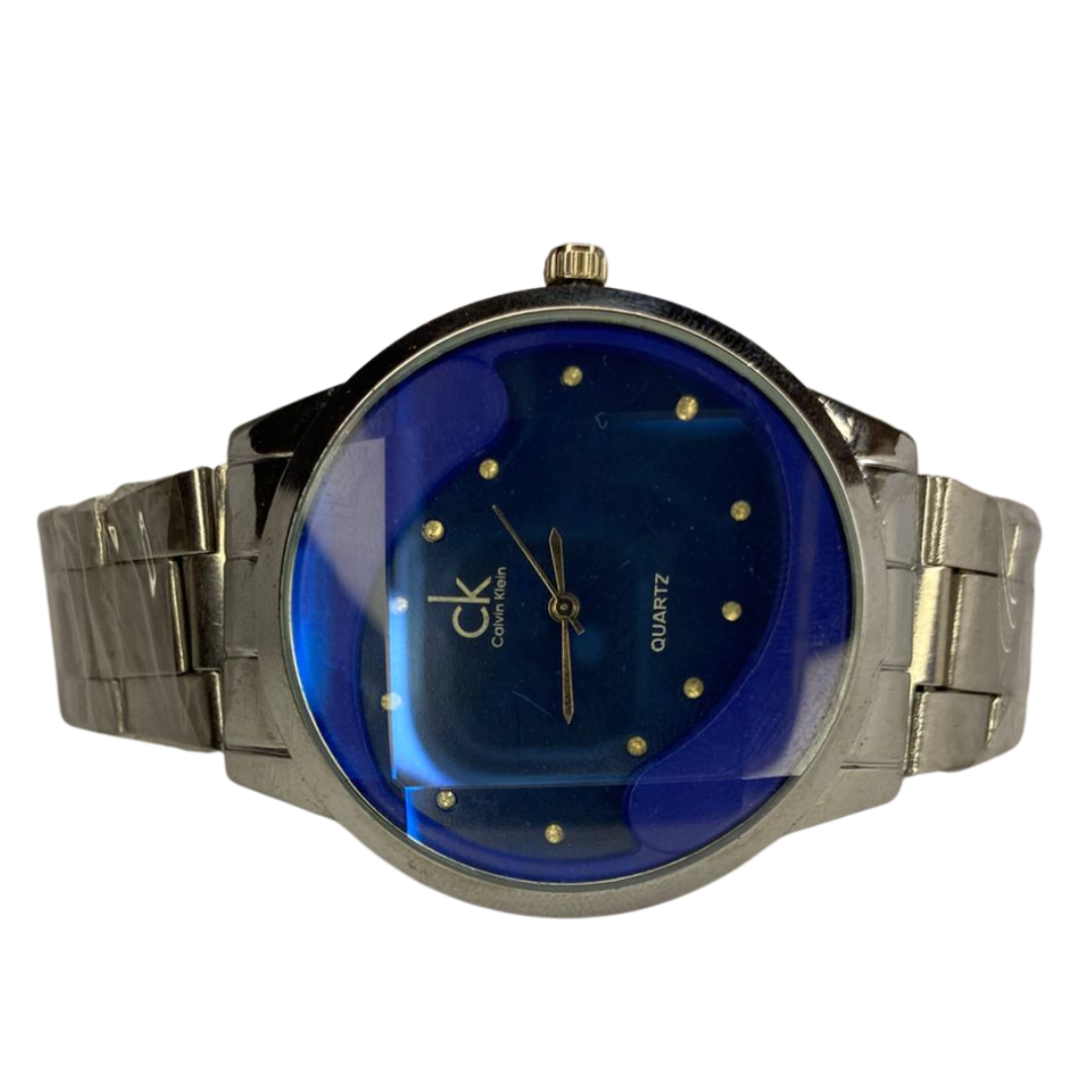 Timeless Sophistication: Modern Silver Quartz with Deep Blue Dial.