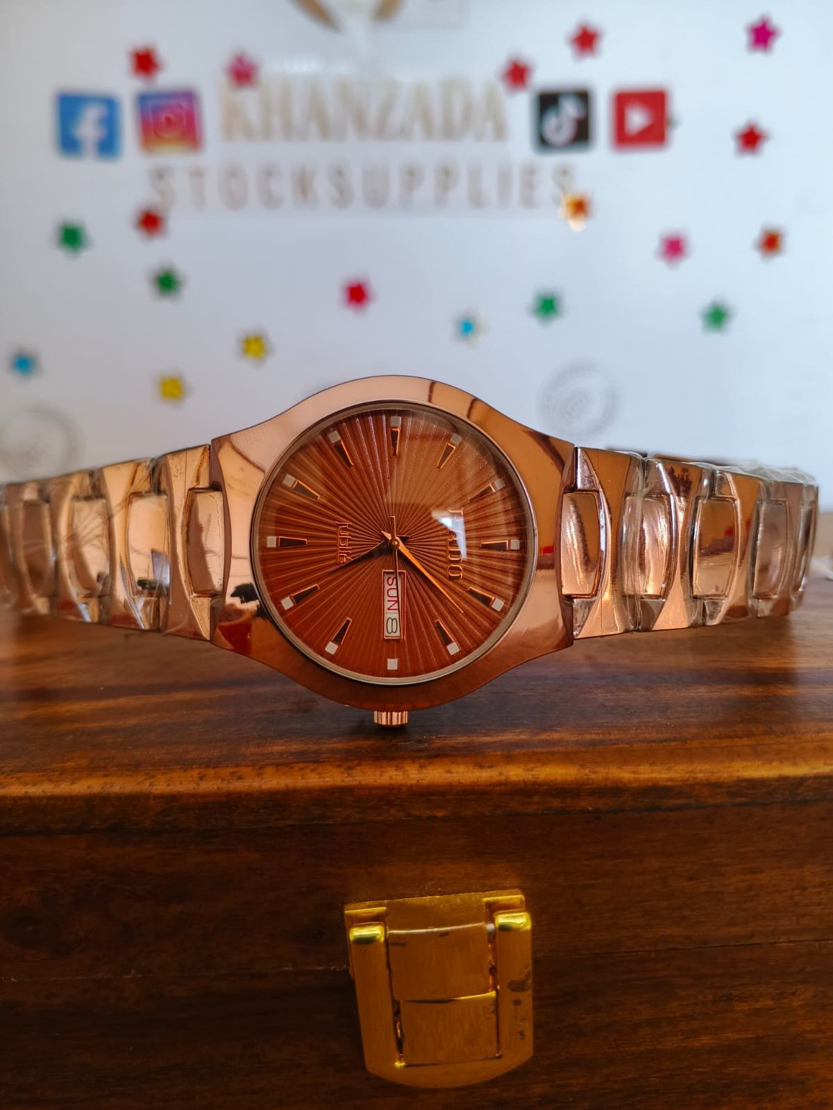 rado jubile luxury rose gold men's watch – elegant sunburst dial with day & date display
